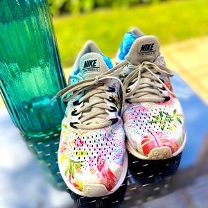 Nike Floral Pegasus (8)